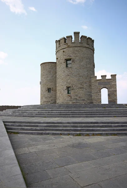 O 'Brien' s Tower at the Cliffs of Moher, Irlanda — Fotografia de Stock