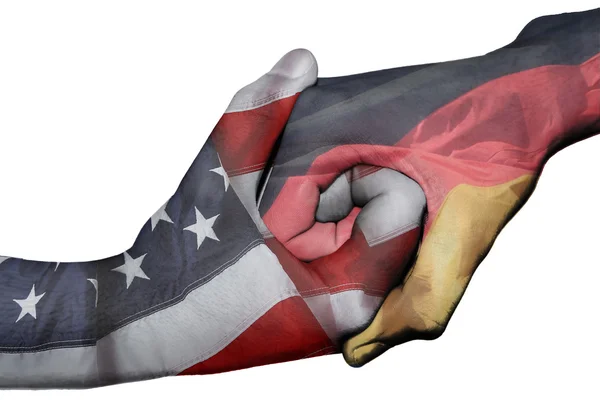 Aperto de mão entre Estados Unidos e Alemanha — Fotografia de Stock