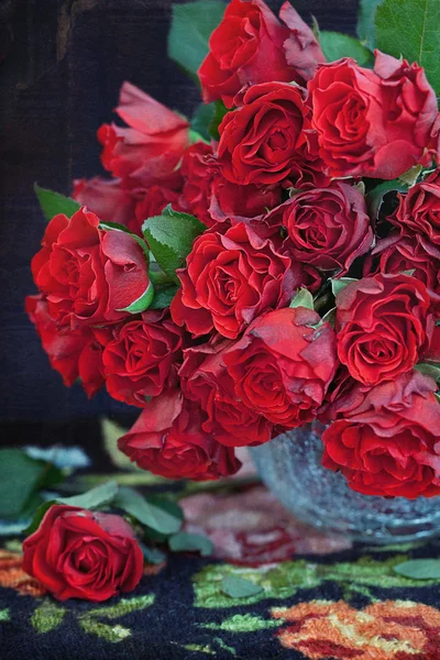 Rosas rojas —  Fotos de Stock