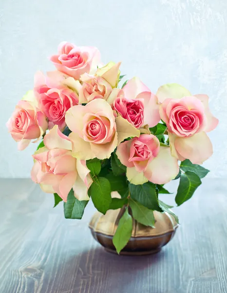 Pink roses — Stock Photo, Image