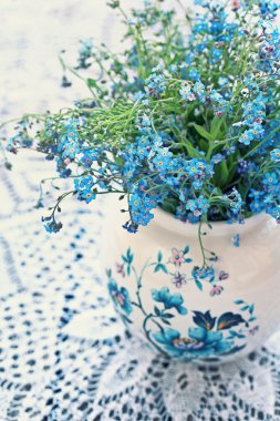 Unutma beni çiçekleri.