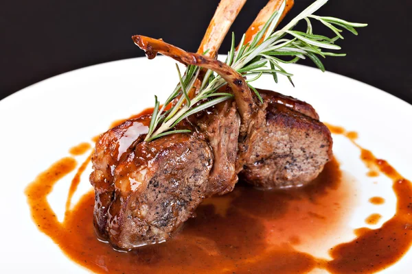 Costolette di agnello arrosto — Foto Stock