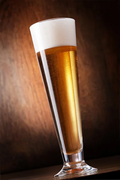 Bicchiere con birra — Foto Stock