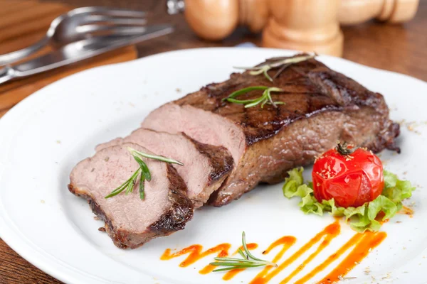 Grilled sirloin steak — Stock Photo, Image