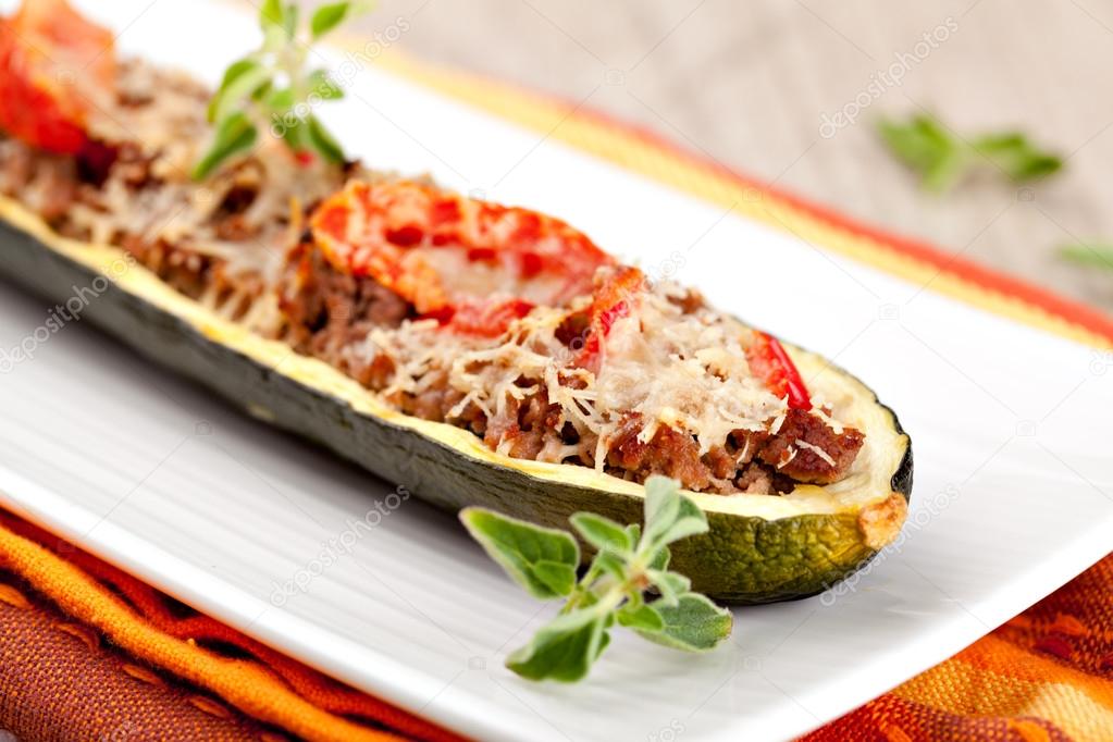 Zucchini halves stuffed with minced meat