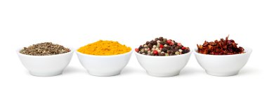 baharat köri, biber karışımı ve kırmızı biber