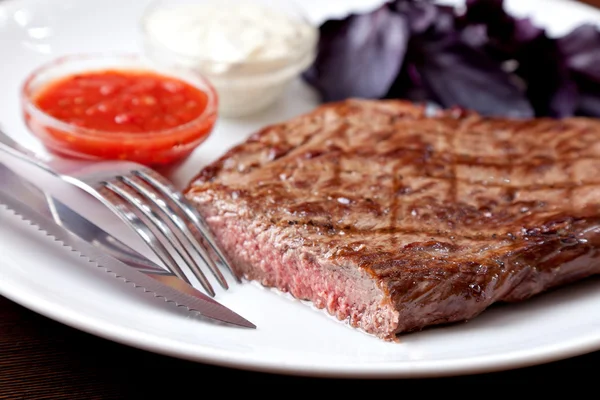 Steak vom Grill — Stockfoto