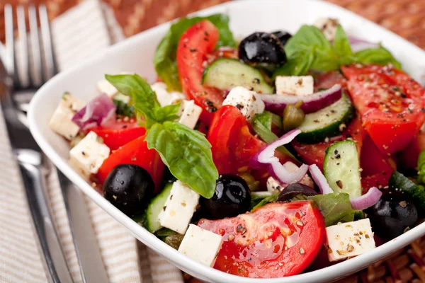 Vegetable salad with feta cheese — Stock Photo, Image