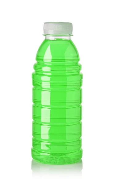 Plastikowa Butelka Zielonej Słodkiej Wody Izolowana Białym Tle — Zdjęcie stockowe