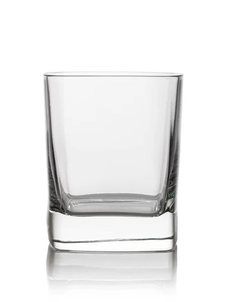在白色背景下隔离的一杯威士忌 — 图库照片
