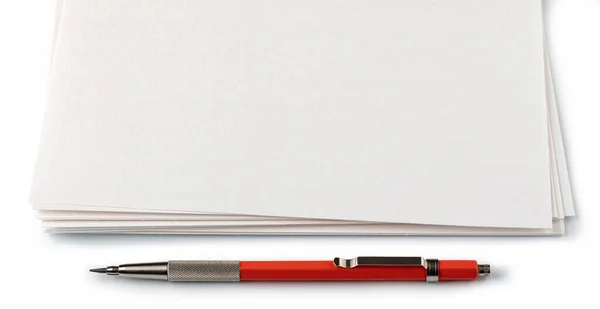 Leerpapier Mit Bleistift Isoliert Auf Weiß — Stockfoto