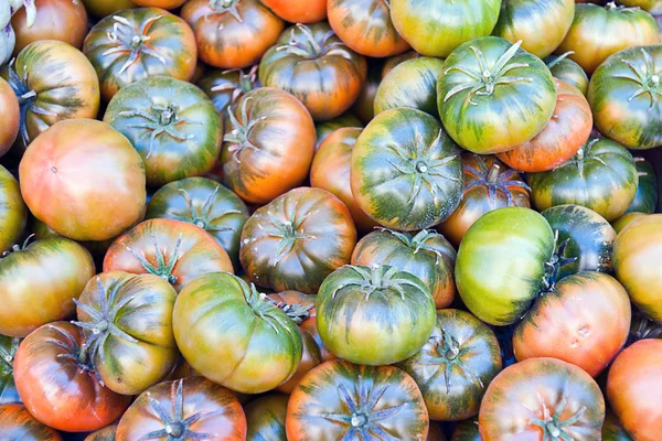 在一个市场西红柿 — 图库照片