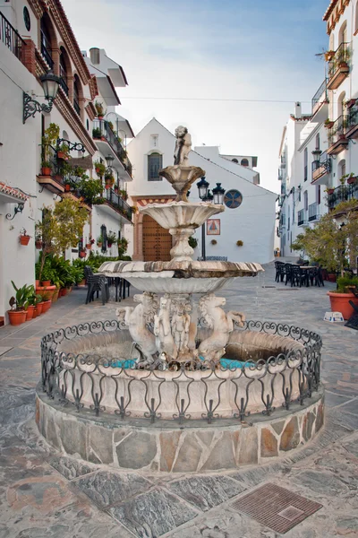 Canillas de Albaida en Espagne, une ville blanche traditionnelle — Photo