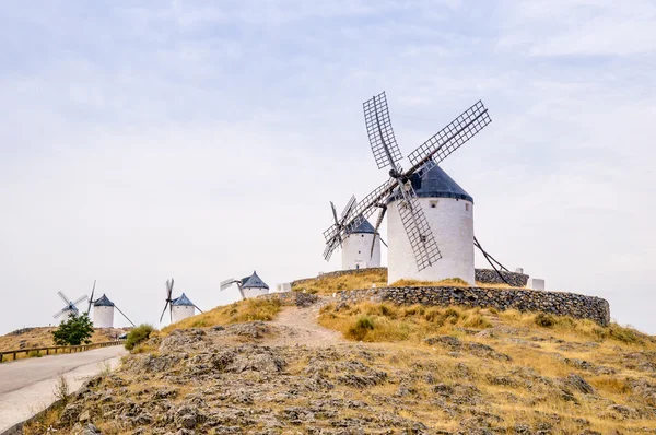 Větrné mlýny v Consuegra, Španělsko — Stock fotografie