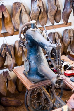 old shoe workshop clipart