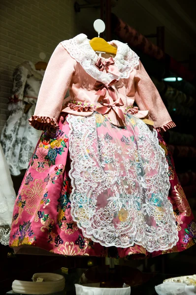 Fallera šaty, Valencie ve Španělsku fest oslava — Stock fotografie