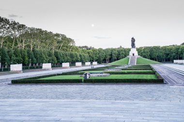 Sovyet savaş anıtı treptower park, berlin, Almanya