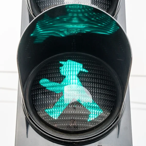 Traffic light in East Berlin, Germany — Stock Photo, Image