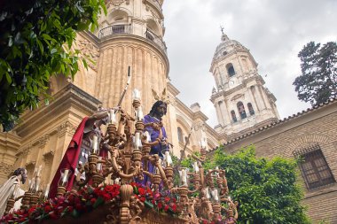 İspanya, Malaga 'da kutsal bir hafta. Dulce Nombre geçit töreni