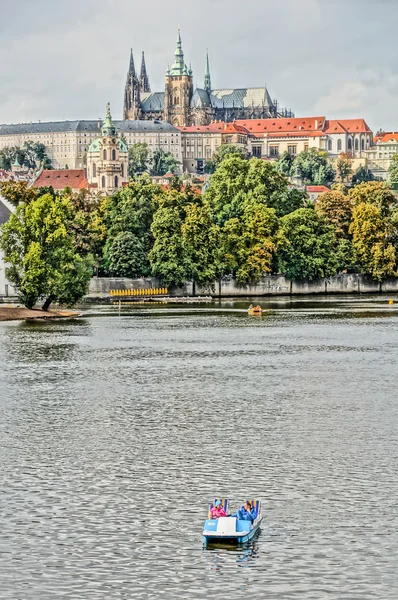 Moldova river in Prague, Czech Republic — Stock Photo, Image