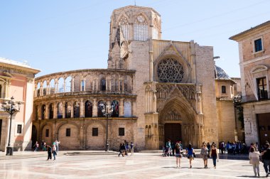 Valencia, İspanya, 30 Mart: bakire kare üzerinde 30 Mart 2013 Valencia, İspanya bakire desamparados Bazilikası ile. 1652 ve 1666 arasında inşa edilmiş.