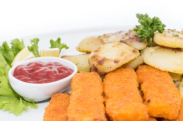 Portion of Fish Fingers with fried Potatoes — Stock Photo, Image