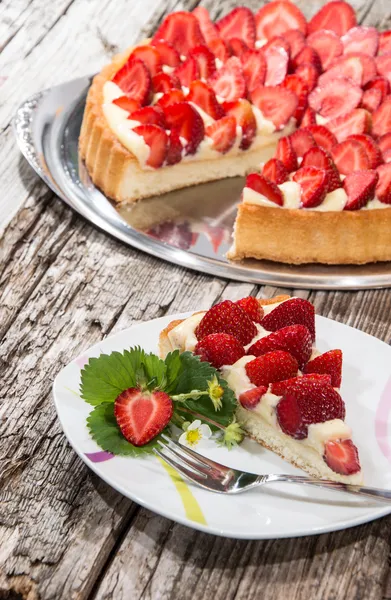 Homemade Strawberry Cake — Stock Photo, Image