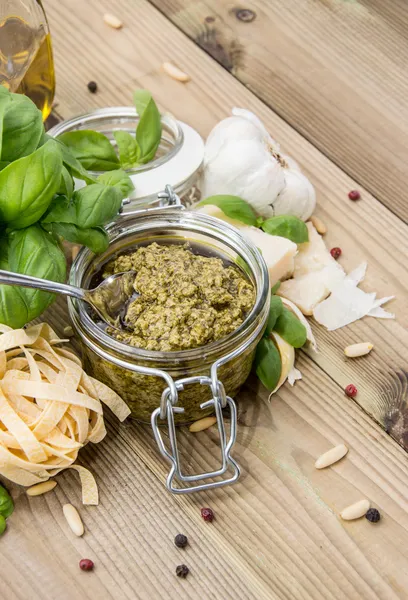 Pesto Sauce with ingredients — Stock Photo, Image