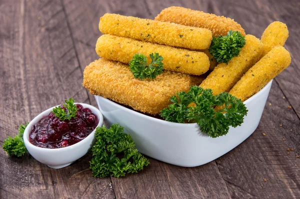 Mozzarella sticks i en skål — Stockfoto