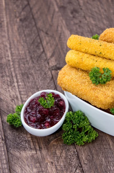 Skål fylld med mozzarella sticks — Stockfoto