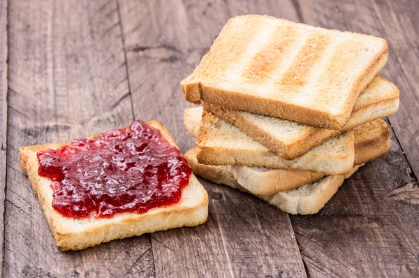 Jam on toast — Stock Photo, Image