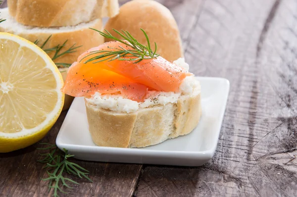 Aperitivos de salmón — Foto de Stock