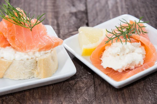 Salmon appetizers — Stock Photo, Image