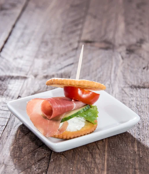 Galletas con jamón — Foto de Stock