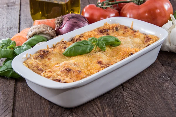 Vers gemaakte lasagne — Stockfoto