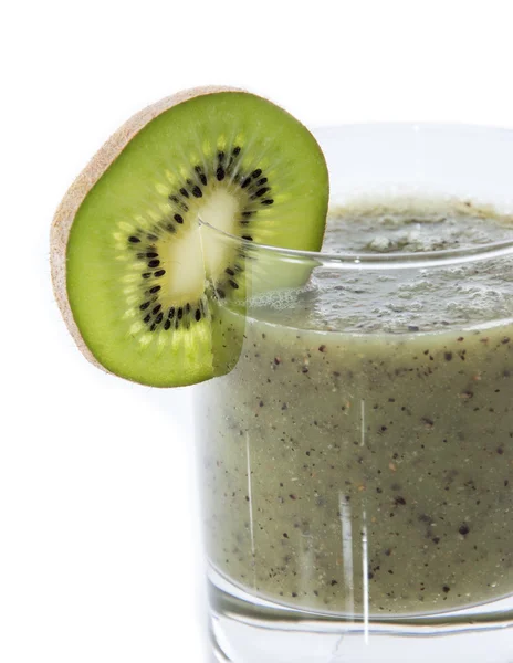 Kiwi smoothie geïsoleerd op wit — Stockfoto