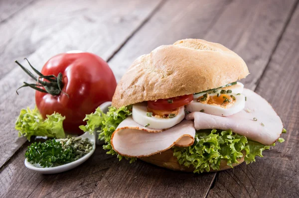 Készült friss csirke szendvics — Stock Fotó