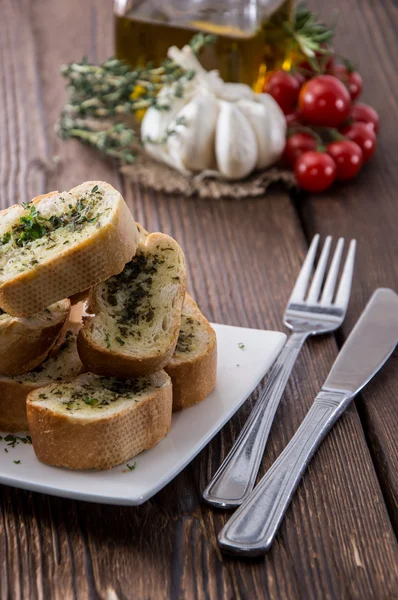 Portion Knoblauchbrot — Stockfoto