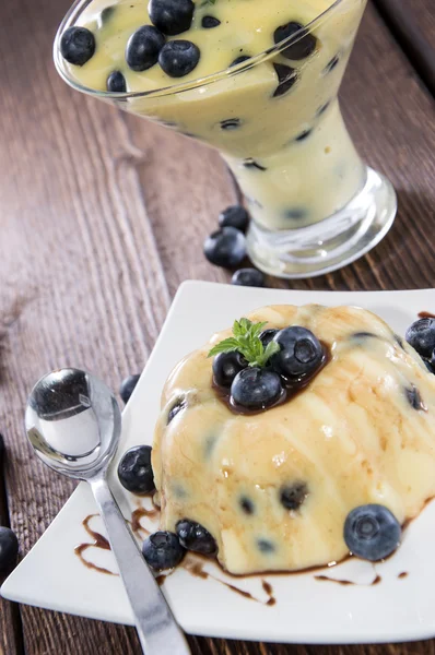 Fresh made Blueberry Pudding — Stock Photo, Image
