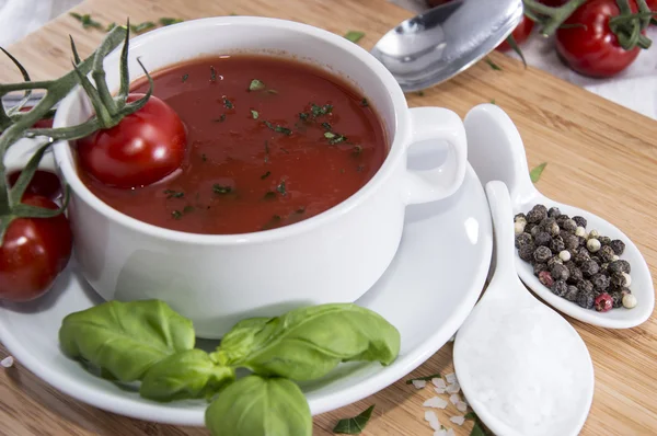 Sopa de tomate caseira — Fotografia de Stock