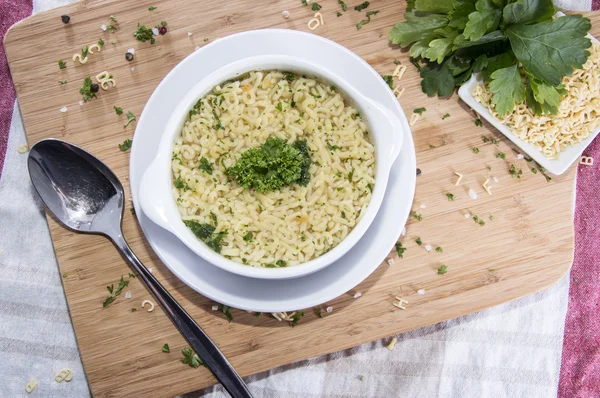 Hausgemachte Buchstabensuppe — Stockfoto