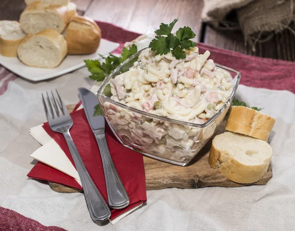 Cuenco con ensalada de pasta — Foto de Stock