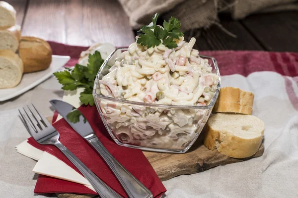 Cuenco con ensalada de pasta — Foto de Stock