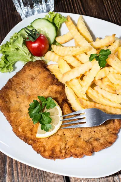 Schnitzel with Chips — Stock Photo, Image