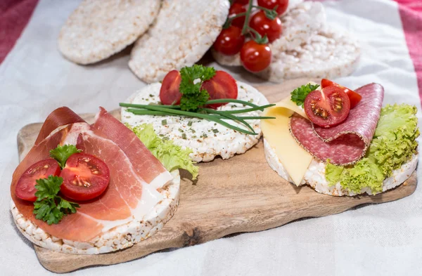 Pasteles de arroz con jamón fresco — Foto de Stock