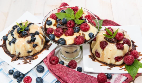 Owocowy pudding — Zdjęcie stockowe