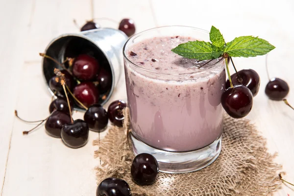 Cherry Milkshake — Stock Photo, Image