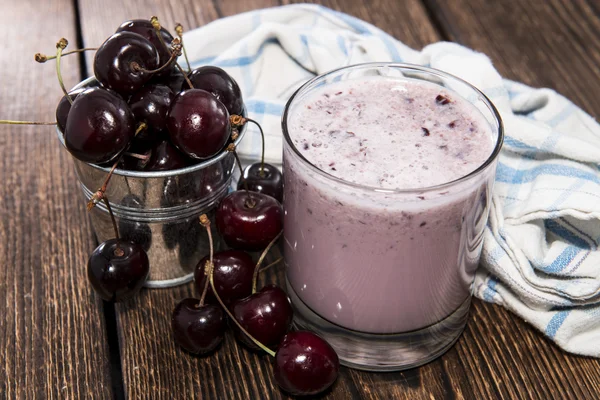 Frullato di ciliegie fatto in casa — Foto Stock