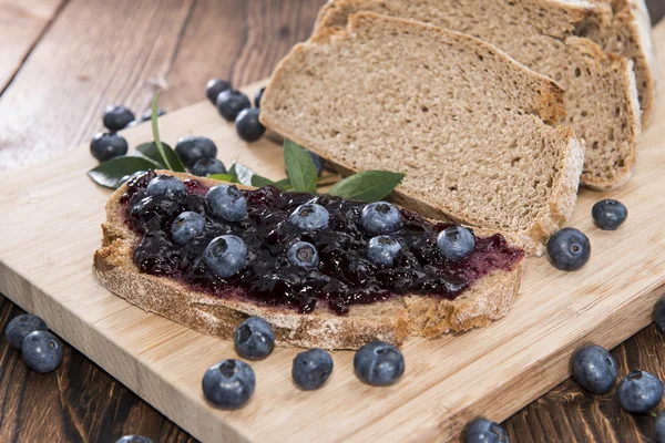 Slice of Bread with Blueberry Jam — Stock Photo, Image