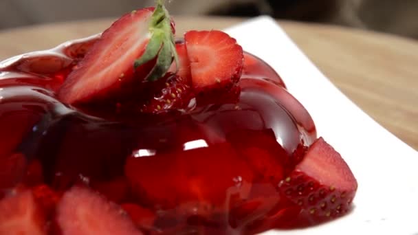Jello aux fraises — Video